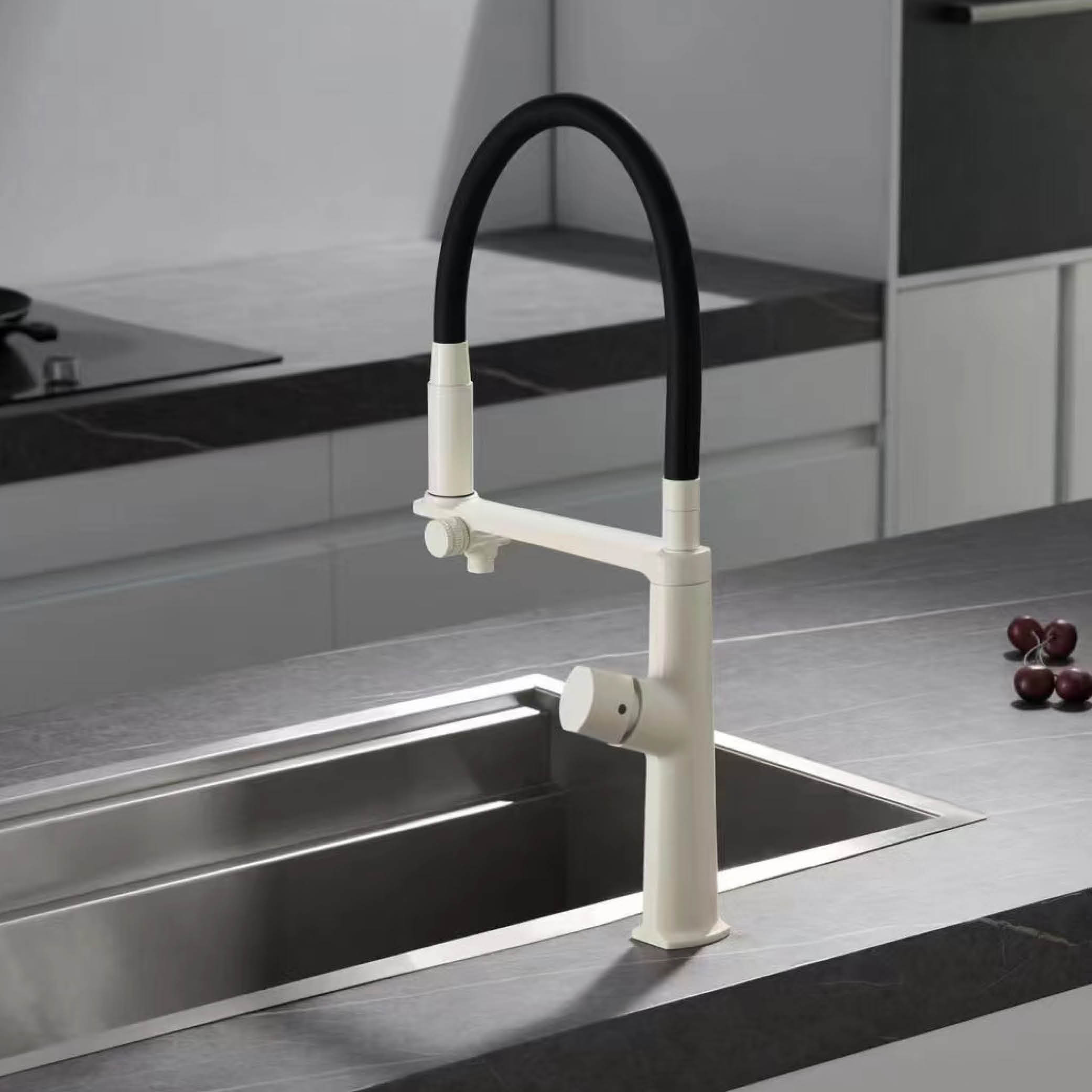 Luxuriöser Messing-Küchenhahn  – Commercial Kitchen Faucet Bewertung und Preis